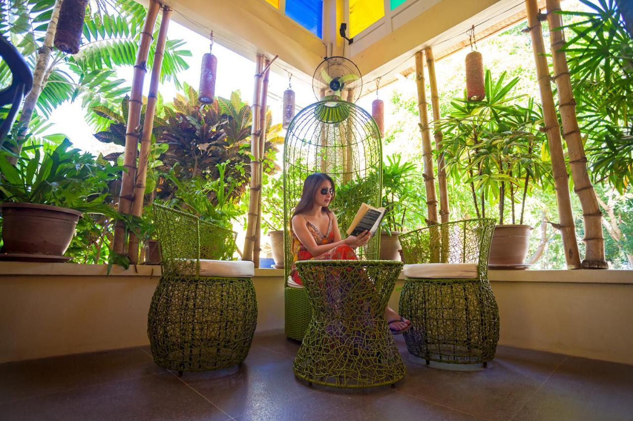Blue Lagoon Inn & Suites Puerto Princesa Ngoại thất bức ảnh