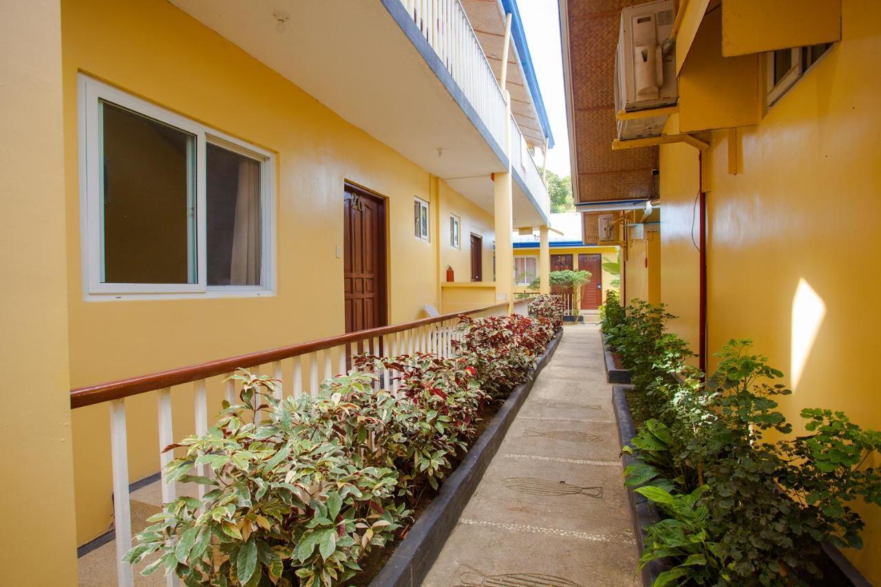 Blue Lagoon Inn & Suites Puerto Princesa Ngoại thất bức ảnh